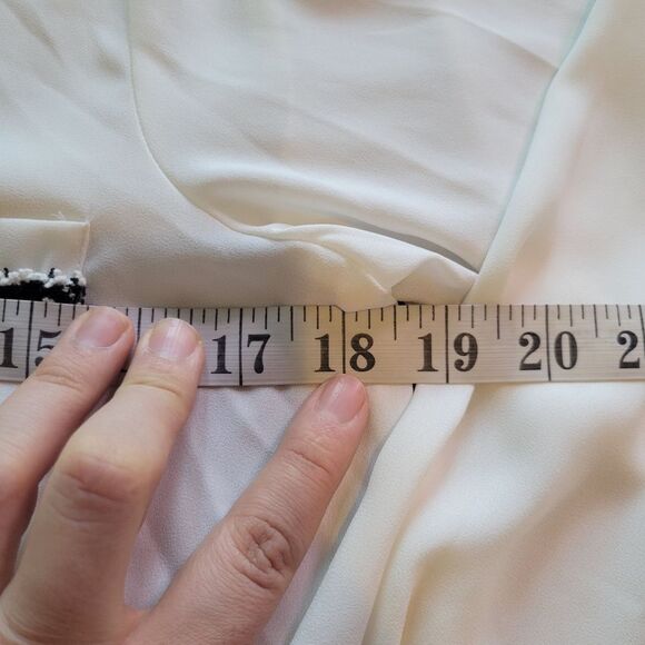 Zara White Ivory Button Down Shirt Blouse Top Long Sleeves Size Small - Picture 6 of 9